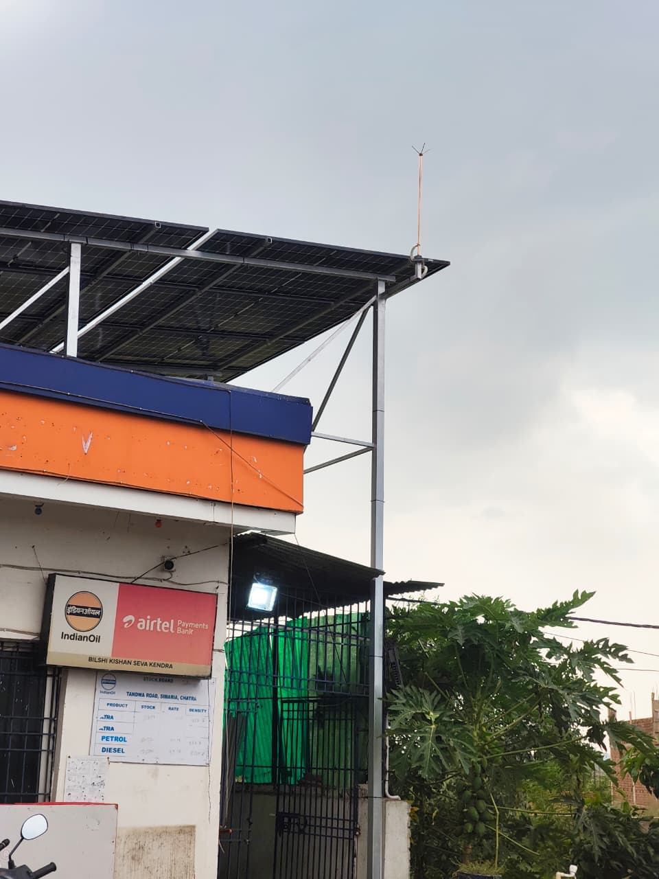 Warehouse Rooftop Array