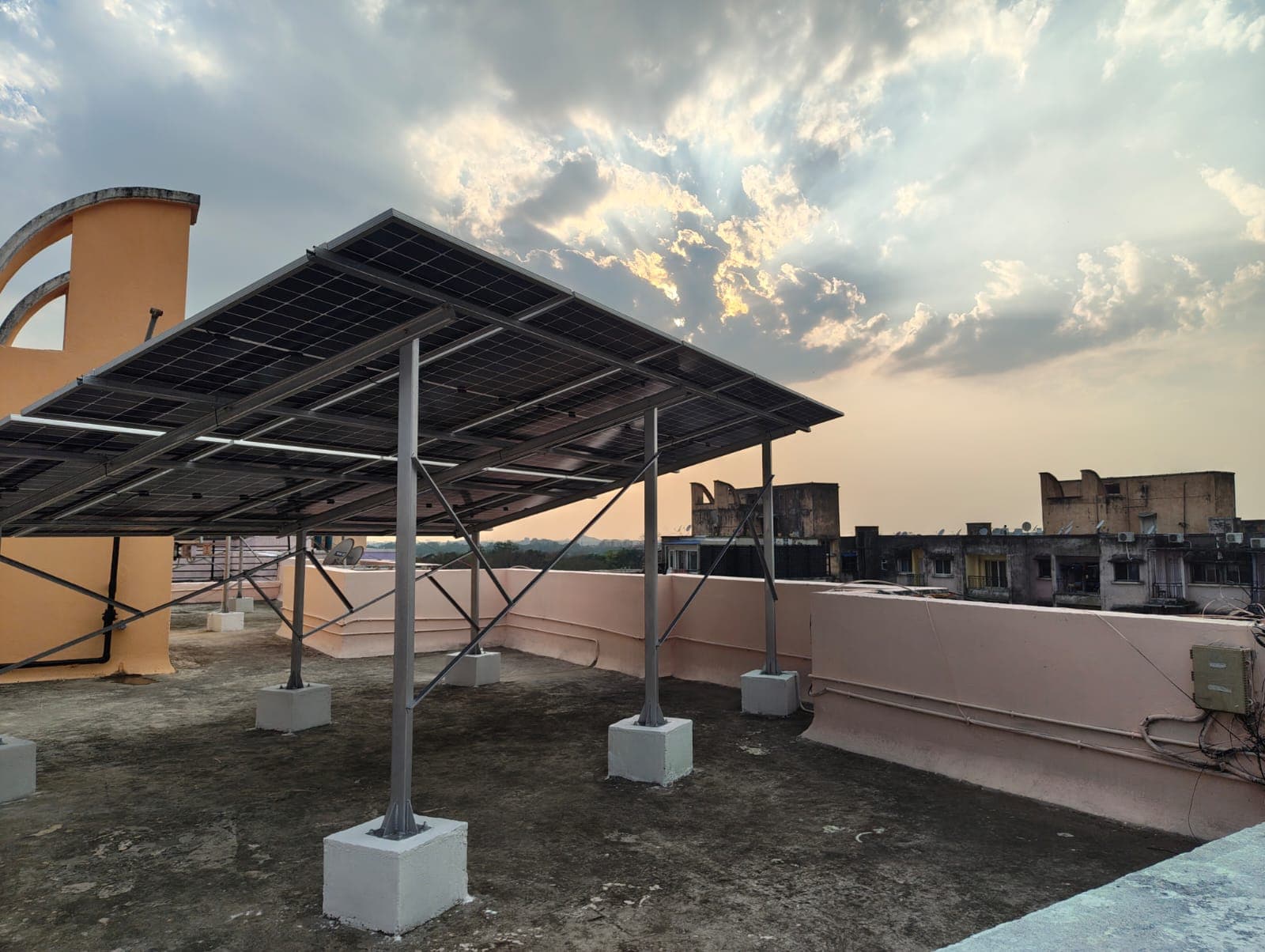 Villa Hybrid System